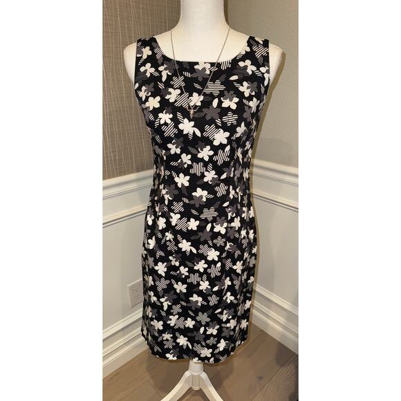 Amanda Smith Black & White Cotton Floral Dress Size 6P | SHIPS OUT IN 1 DAY - Picture 3 of 5